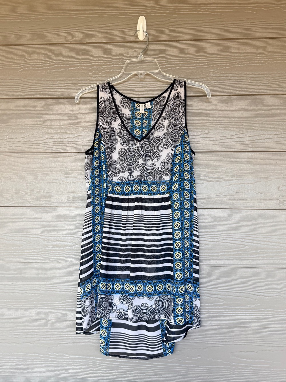 Madison Sleeveless Patterned Tunic Tank Top Size Large